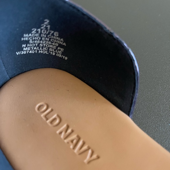 Old Navy - Purple Sandals Size 2 ~ Stars ~ Metallic Eggplant - Picture 6 of 12